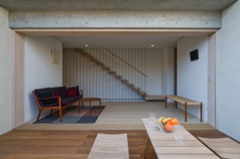 East side patio   East side patio